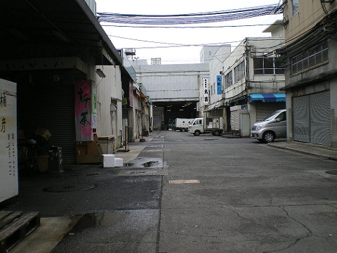 20110520_TsukijiShijo.jpg 480360 79K